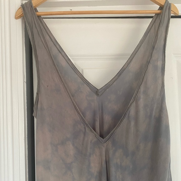 Urban Outfitters Flowy Low Back Dress - Picture 6 of 8